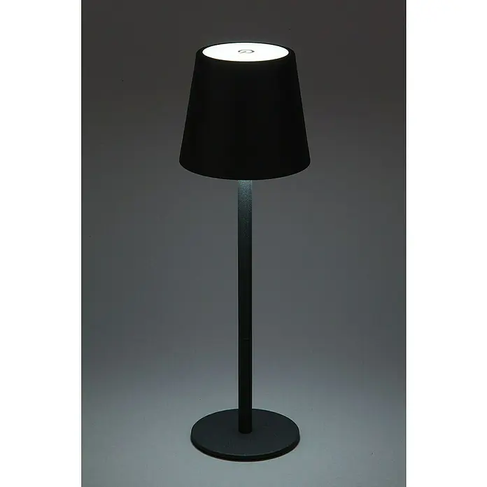 Starlux Paola Akku-Tischleuchte - 3 Stk., 1,6 W, L x B x H: 8,6 x 8,6 x 27 cm, Warmweiß, Schwarz - Nahaufnahme einer modernen, dimmbaren, kabellosen LED-Tischleuchte in Schwarz, die eine elegante Beleuchtung für jeden Raum bietet.