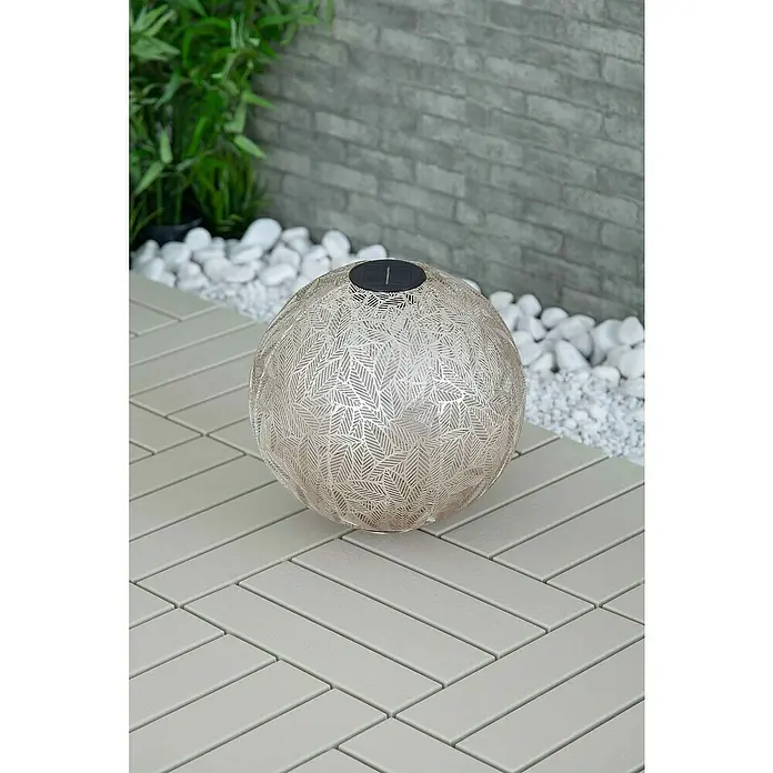 BAUHAUS Solar-Dekoleuchte Blätter - 0,5 W, L x B x H: 30 x 30 x 30 cm, Champagne, IP44 - Dekorative Solarleuchte in Kugelform mit filigranem Blattmuster, ideal für Garten und Terrasse. Sorgt für stimmungsvolle Beleuchtung im Außenbereich.