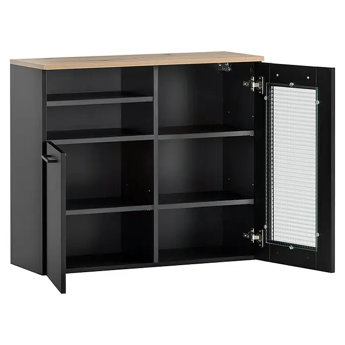 Schildmeyer Malte Highboard - B x T x H: 80,4 x 32 x 70 cm, Schwarz/Artisan Eiche, Matt - Schwarzer Aufbewahrungsschrank mit heller Holzplatte, mehreren offenen Fächern und zwei geöffneten Türen: einer schwarzen Vollholztür und einer Glastür mit Falteinsatz.
