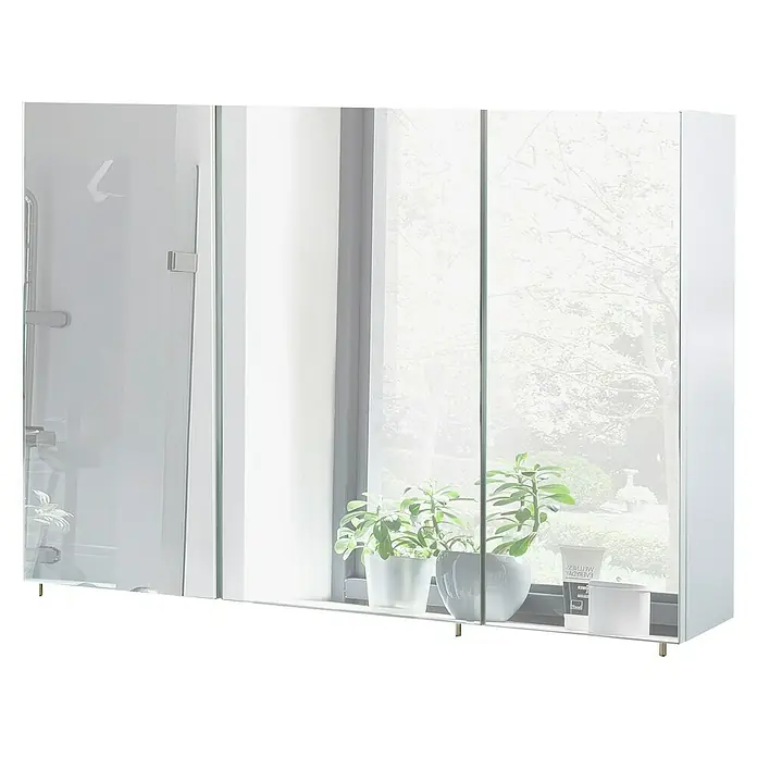 Schildmeyer Spiegelschrank Basic - B x H: 120 x 70,7 cm, Holz - Weißer Badezimmerschrank mit zwei Spiegeltüren, der einen hellen Raum mit grünen Pflanzen widerspiegelt.