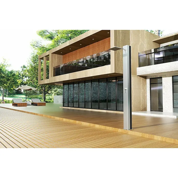 Imex Poolimex Ducha de piscina Phoenix - 222 cm, Aluminio, Cromo - Vista exterior de una casa moderna con una elegante ducha exterior de acero inoxidable. La ducha complementa el diseño moderno de la casa.