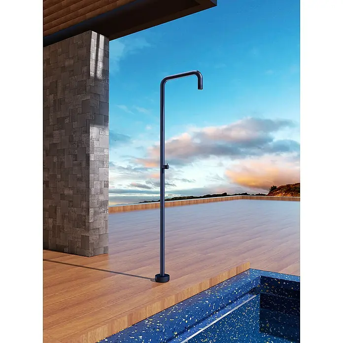 Imex Poolimex Ducha de piscina Utah - 236 cm, Acero inoxidable, Azul océano - Elegante ducha exterior con diseño moderno junto a una piscina. Perfecta para refrescarse en el jardín o en la zona de la piscina.