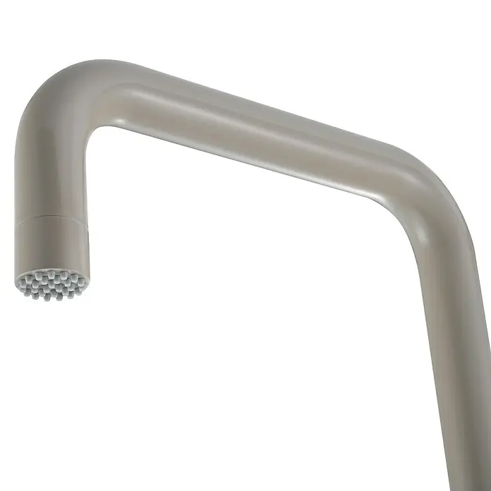 Imex Poolimex Ducha de piscina Utah - 236 cm, Acero inoxidable, Moka - Primer plano de un moderno cabezal de ducha cromado con finos rociadores sobre un fondo negro. Elegante accesorio de baño.