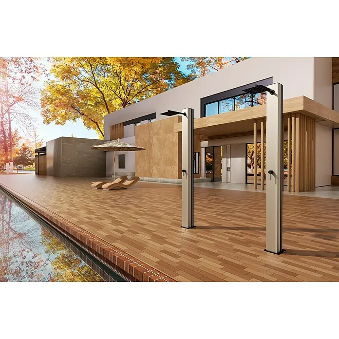 Imex Poolimex Ducha de piscina Phoenix - 222 cm, Aluminio, Moka - Elegante ducha exterior de metal frente a una casa moderna con piscina, ideal para una refrescante experiencia de ducha al aire libre.