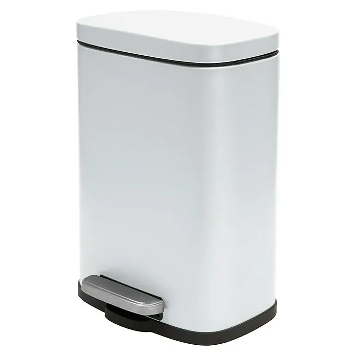 Spirella Cubo con pedal Akira - 5 l, Acero inoxidable, Blanco - Un elegante cubo de basura blanco con pedal y un diseño rectangular, perfecto para cualquier baño o cocina moderna.