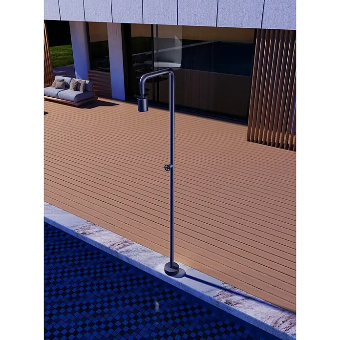 Imex Poolimex Ducha de piscina Pool - 235 cm, Acero inoxidable, Azul océano - Imagen de una ducha exterior moderna hecha de metal oscuro con una válvula lateral y una base redonda, situada junto a una piscina.