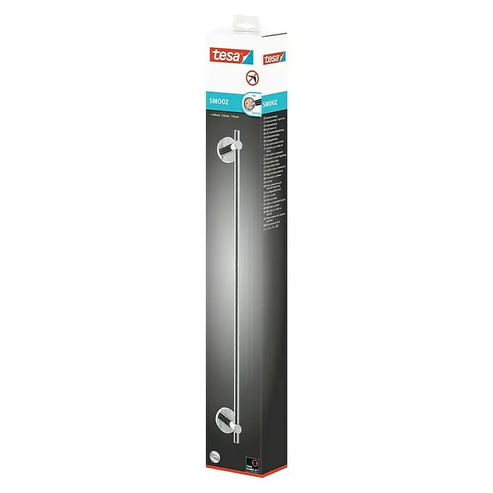 Tesa Smooz Toallero de baño - Ancho: 64 cm, Cromo, Brillante - Imagen de un toallero Tesa SMOOZ, presentado en su embalaje. El toallero está hecho de metal brillante y tiene un diseño elegante.