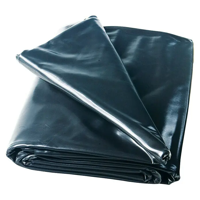 Heissner PVC-Teichfolie - Stärke: 0,5 mm, 6 x 4 m - Schwarze Teichfolie, gefaltet dargestellt, ideal für Gartenteiche und Wasseranlagen, bietet zuverlässigen Schutz und Haltbarkeit.