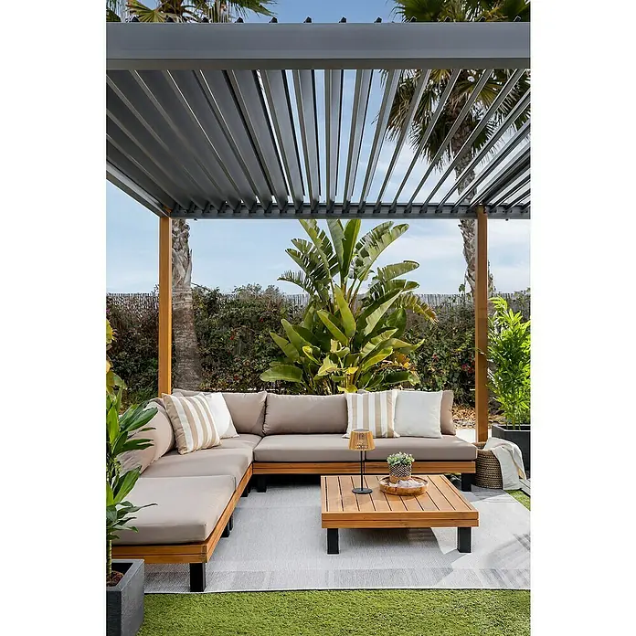 Conjunto de muebles Elsa - 6 pzs., Madera de acacia/Aluminio, Marrón - Acogedora zona de estar con pérgola gris y mobiliario de madera en el jardín. Los muebles invitan a relajarse.