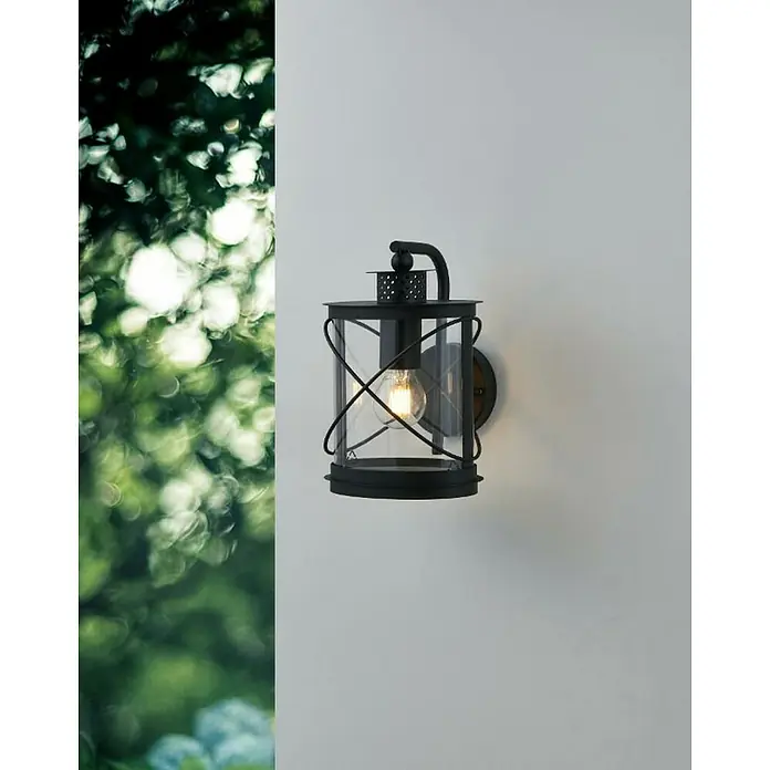 Eglo Aplique exterior Hilburn - 60 W, 200 x 200 x 280 mm, Negro, IP44 - Aplique de pared tipo linterna con estructura metálica negra y cristal transparente, ideal para exteriores.