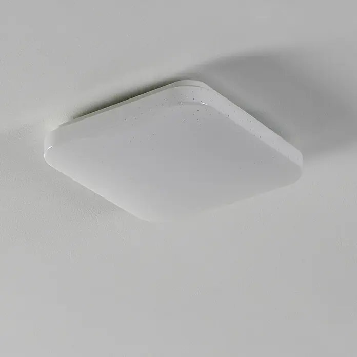 Eglo LED-Wand- & Deckenleuchte Frania - 11,5 W, L x B x H: 28 x 28 x 7 cm, Weiß, Warmweiß - Deckenleuchte in quadratischer Form mit abgerundeten Ecken. Die Lampe ist weiß und an der Decke montiert.