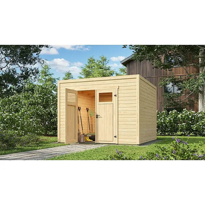 Weka Gerätehaus Batu Nika 3 - Außenmaß inkl. Dachüberstand (B x T): 300 x 304,6 cm, Holz, Naturbelassen - Heller Holz-Gartenschuppen im Garten, mit offenen Türen und Gartengeräten im Inneren.