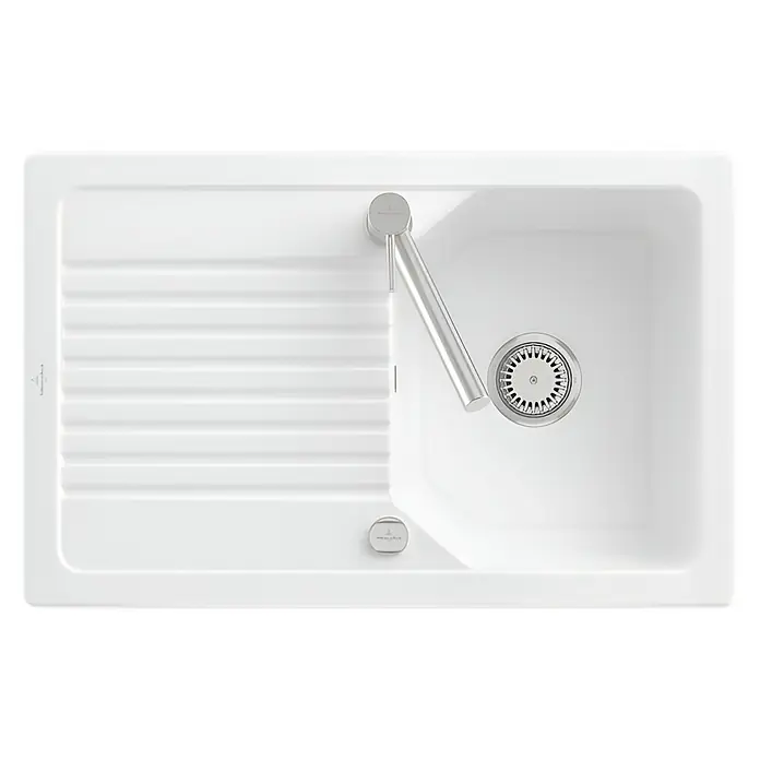 Villeroy & Boch Einbauspüle Linara - 80 x 51 cm, Keramik, Weiß - Weiße Küchenspüle mit Abtropffläche, integrierter Armatur und metallischem Abfluss.