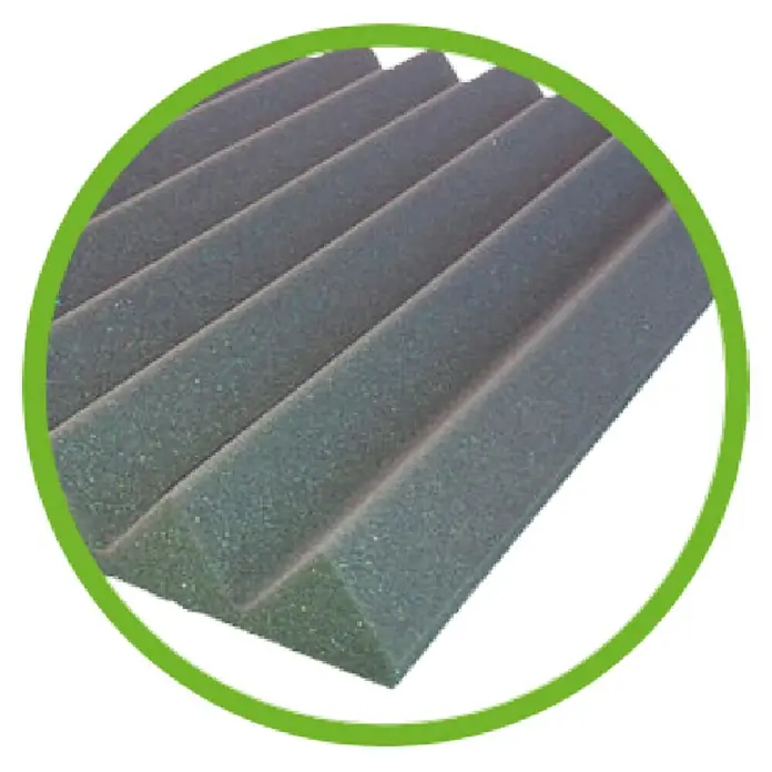 Bur2000 Placa absorbente acústica Silence Sierra - 45 x 45 x 4,3 cm, Espuma de PU - Primer plano de paneles de espuma acústica utilizados para la absorción de sonido en estudios o cines en casa.