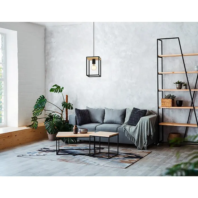 Eglo Lámpara colgante - 40 W, L x An x Al: 18 x 18 x 110 cm, Negro/Marrón, E27 - Elegante lámpara colgante moderna con marco negro y detalles de madera, que proyecta una luz cálida en un salón elegante.