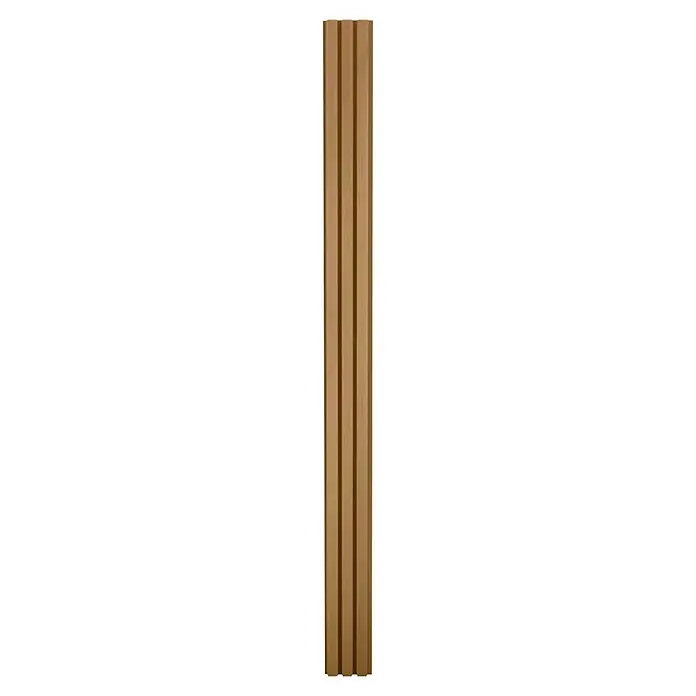Dioco Revestimiento decorativo alistonado - L x An: 220 x 17 cm, Marrón cedar - Primer plano de un panel de madera marrón con ranuras verticales. La madera tiene una veta y una textura naturales.