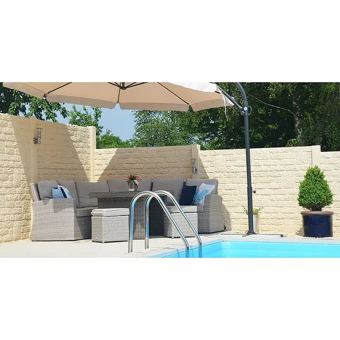 Beckers Betonzaun Zaunelement Standard Romania Motiv - 200 x 38,5 cm, Beton, Betongrau - Entspannen Sie am Pool mit stilvollen Gartenmöbeln unter einem Sonnenschirm. Luxuriöse Lounge-Ecke und bequeme Kissen laden zum Verweilen ein.