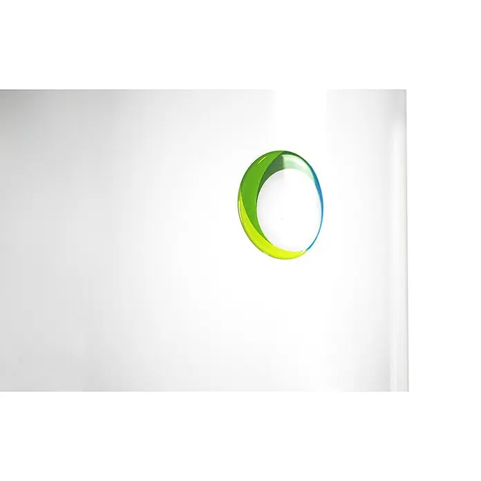Boiler Solar - 29 l - Farbiges, glänzendes, ovales Anzeige- oder Logo-Element.