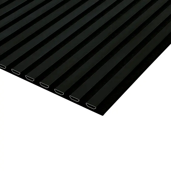 FN Neuhofer Akustikpaneel Aluminium Eloxiert - Schwarz, L x B x S: 2.400 x 565 x 19 mm - Nahaufnahme einer schwarzen, gerillten Gummi-Bodenmatte, ideal für den gewerblichen Gebrauch und zur Reduzierung von Ausrutschgefahren.