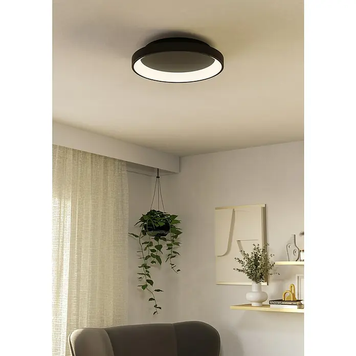 Eglo LED-Deckenleuchte Loretello - 12 W, Schwarz, Warmweiß, Durchmesser: 35 cm - Eine moderne, runde Deckenleuchte in Schwarz mit einem hellen, kreisförmigen Lichtband, die ein warmes Ambiente erzeugt.