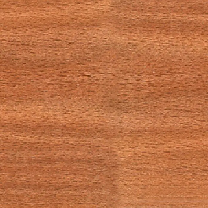 Clou Aqua Holzbeize - Buche, 250 ml - Detailaufnahme einer Holzoberfläche mit feiner Maserung und warmen, rötlich-braunen Farbtönen, ideal als Hintergrund.