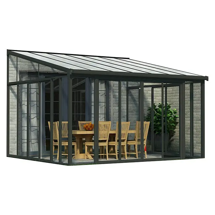 Palram – Canopia Wintergarten San Remo - B x T x H: 4,25 x 4 x 3,1 m, Anthrazitgrau - Ein Wintergarten mit einem Esstisch und Stühlen. Der Wintergarten hat ein modernes Design und ist mit viel Glas ausgestattet.