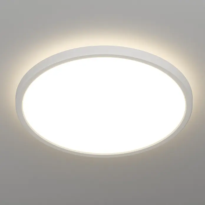 Eglo LED-Deckenleuchte Rovito - 13,9 W, Ø x H: 30 x 3 cm, Weiß, Warmweiß - Nahaufnahme einer runden, weißen LED-Deckenleuchte, die ein helles, gleichmäßiges Licht ausstrahlt und eine moderne Ästhetik bietet.