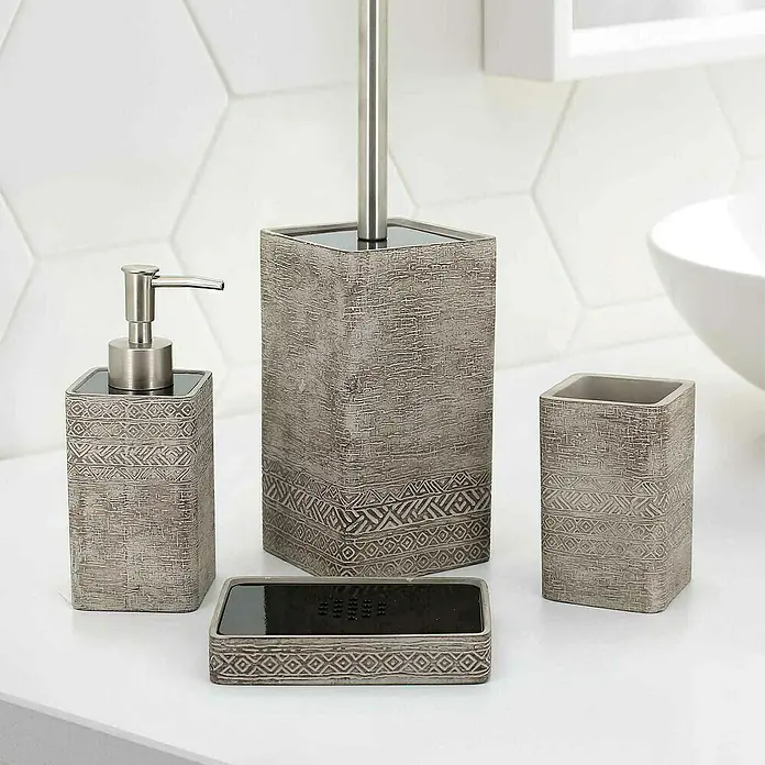 Portacepillos Ramses - Hormigón - Juego de baño beige con estampado étnico formado por dispensador de jabón, jabonera, portacepillos y escobillero.