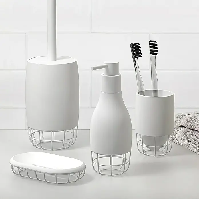 Dispensador de jabón Grid - L x An x Al: 7 x 7 x 187 cm, Plástico, Blanco - Juego de baño blanco con dispensador de jabón, portacepillos, jabonera y escobilla de baño con soporte para un baño ordenado.