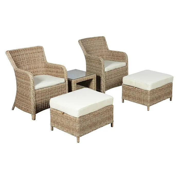 Taburete reposapiés Gotland - L x An x Al: 61 x 51 x 40 cm, Arena - Conjunto de muebles de jardín de ratán con dos sillones, una mesa y dos otomanas. Perfecto para relajarse al aire libre.