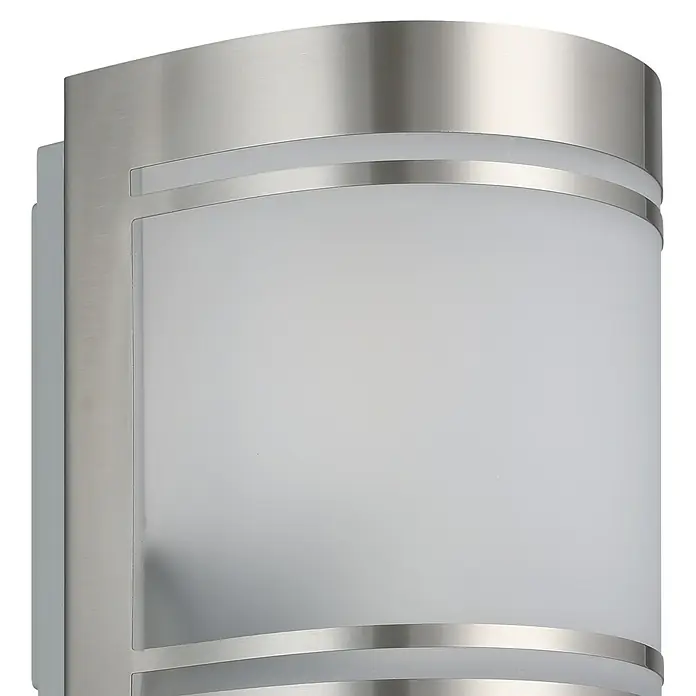 Außenwandleuchte - 40 W, 140 x 105 x 165 mm, Weiß, IP44 - Nahaufnahme einer stilvollen Wandleuchte mit gebürstetem Nickel-Finish und mattiertem Glasdiffusor. Perfekt für moderne Innenräume.