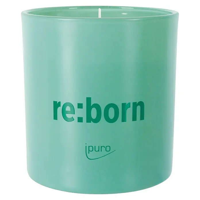 Ipuro Duftkerze im Glas We Are - Reborn, 140 g - Hellgrüne Kerze in einem matten Gefäß mit „re:born“ und „ipuro“ Schriftzug.