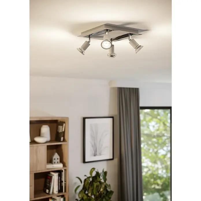 Eglo Sarria Wandstrahler SARRIA - 18 W, Weiß/Chrom, GU10, 4 Stk. - Deckenleuchte mit vier Strahlern. Diese moderne Deckenleuchte bietet eine gute Ausleuchtung des Raumes durch die flexiblen Strahler.