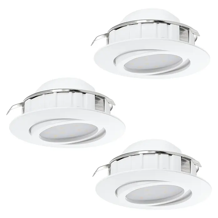 Eglo LED-Einbauleuchten-Set Pineda - 5,5 W, L x B x H: 8,4 x 8,4 x 4 cm, Weiß, 3 Stk., Warmweiß, Leuchtenkopf beweglich - Aufnahme von drei versenkten LED-Deckenleuchten mit weißer Fassung und Chromringen, ideal für moderne Innenräume.