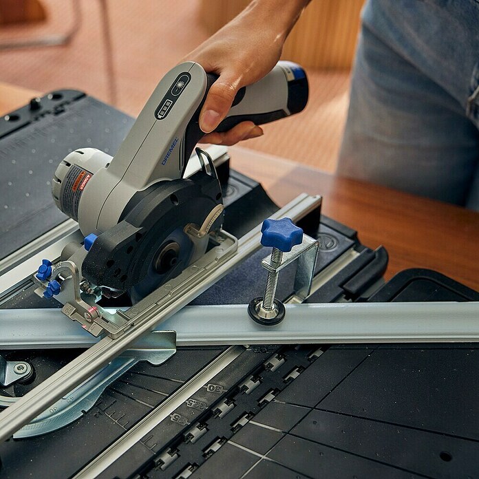 Dremel Mobile Sägestation Blueprint CS12V-S1C (12 V, 1 Akku, 2 Ah, Leerlaufdrehzahl: 5.000 U/min) | BAUHAUS