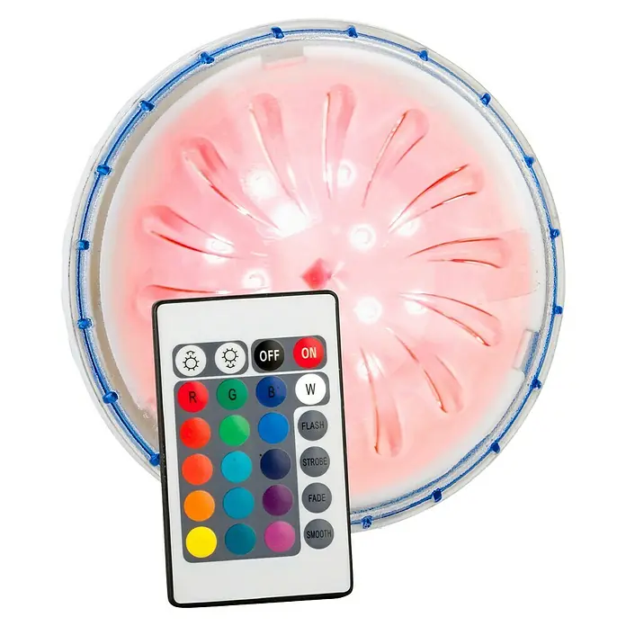 Gre Luz LED para piscinas Proyector Color - Multicolor, LED - Primer plano de una luz LED para piscina con control remoto para ajustar colores y modos, ideal para el ambiente.