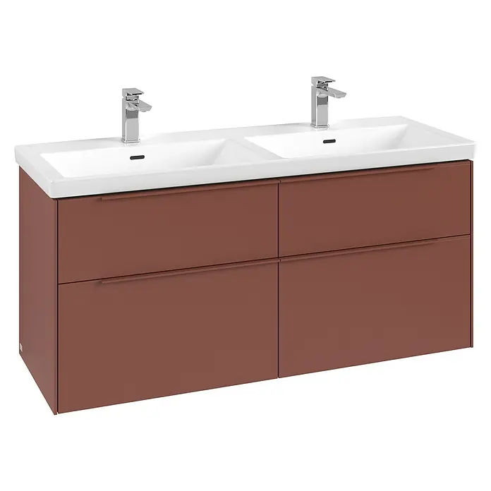 Villeroy & Boch Subway 3.0 Waschbeckenunterschrank - Wine Red, Anzahl Schubladen: 4 Stk., Farbe Griff: Monochrom, B x T x H: 127,2 x 47,8 x 57,6 cm, Mit Beleuchtung, Geeignet für Doppelwaschtisch - Doppelwaschtischunterschrank mit rotbraunem Schrank und vier Schubladen, mit zwei weißen Keramikwaschbecken und Chromarmaturen.