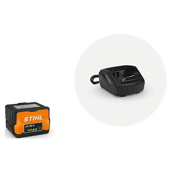 Stihl AK Akku-Set 30 S - 36 V, 5 Ah, Li-Ionen, 1 Akku - Schwarz-orange STIHL AK 30 S Akku neben einem schwarzen STIHL Ladegerät.
