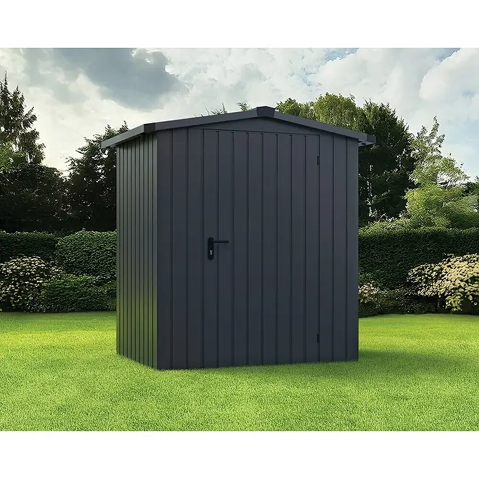 EcoStar Gerätehaus Eurline Trend ESD1 - Außenbreite inkl. Dachüberstand: 189 cm, Außentiefe inkl. Dachüberstand: 134 cm, Stahl, Anthrazitgrau - Ein dunkelgrauer Metall-Gartenschuppen steht auf einem Rasen, umgeben von Bäumen und Büschen, ideal für die Aufbewahrung von Gartengeräten.