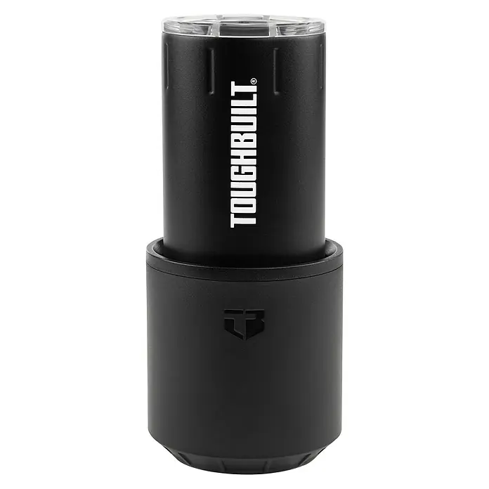 ToughBuilt StackTech Portavaso con vaso térmico - 591 ml, Acero inoxidable, Negro - Imagen de un vaso negro ToughBuilt con tapa y base, ideal para llevar o el lugar de trabajo.