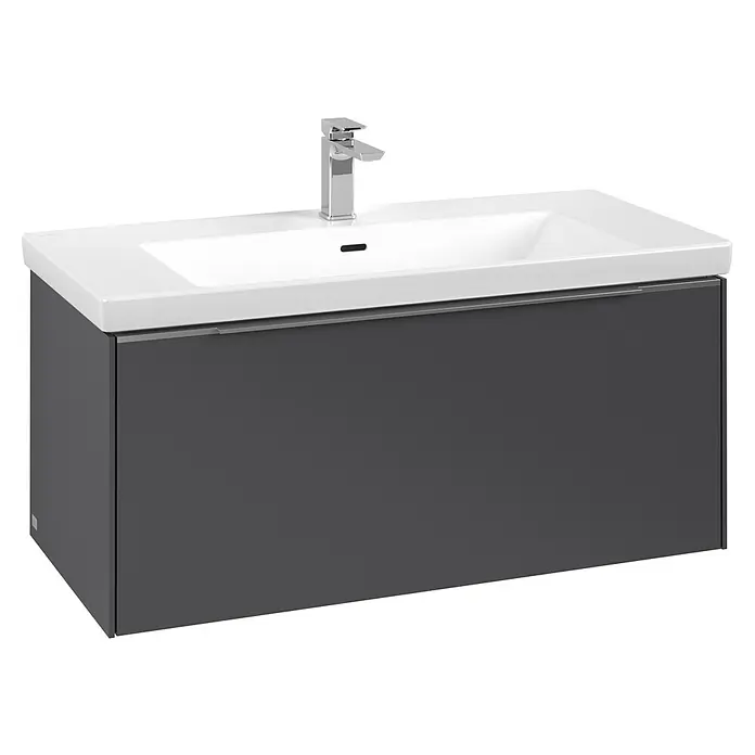 Villeroy & Boch Subway 3.0 Waschbeckenunterschrank - Graphite, Anzahl Schubladen: 1 Stk., Farbe Griff: Aluminium glänzend, B x T x H: 97,3 x 47,8 x 42,9 cm, Ohne Beleuchtung - Dunkelgrauer wandmontierter Badunterschrank mit weißem Keramikwaschbecken und Chromarmatur.