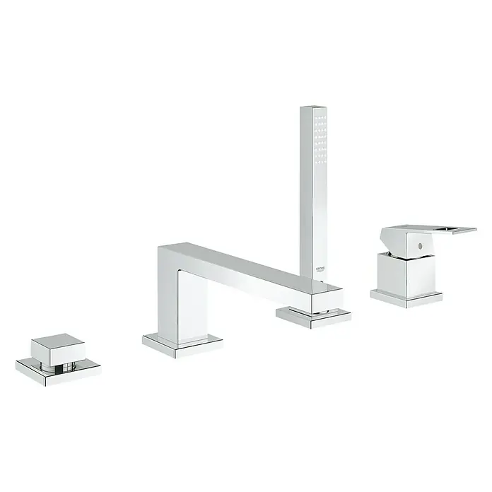 Grohe Eurocube Badewannenrandarmatur - Chrom, Glänzend - Nahaufnahme einer Grohe Armatur, die durch ihr eckiges Design und ihre glänzende Chromoberfläche besticht. Elegantes Badezimmer-Accessoire.