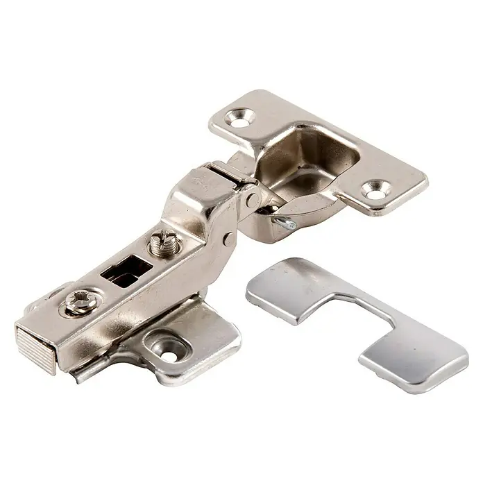 Micel Bisagra de cazoleta con pistón - Diámetro cazoleta: 35 mm, 2 ud., Acodada - Primer plano de una bisagra para la fabricación de muebles, adecuada para diversas aplicaciones de mobiliario.
