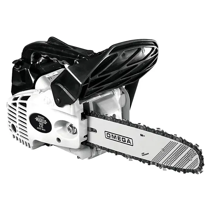 Motosierra de gasolina Mugello 2525 - 0,9 kW, 26 cm³, Longitud de la cuchilla: 25 cm - Aquí hay una motosierra OMEGA, modelo Mugello-212, con un diseño robusto para tareas de corte eficientes.
