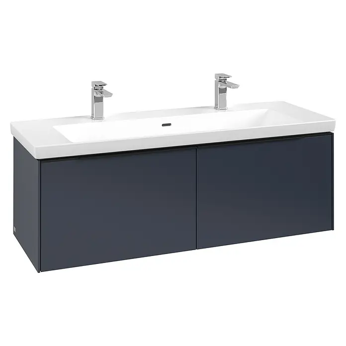 Villeroy & Boch Subway 3.0 Waschbeckenunterschrank - Marine Blue, Anzahl Schubladen: 2 Stk., Farbe Griff: Volcano Black, B x T x H: 127,2 x 47,8 x 42,9 cm, Mit Beleuchtung - Dunkelgrauer Doppelwaschtisch mit weißem Keramikbecken und zwei Chromarmaturen.