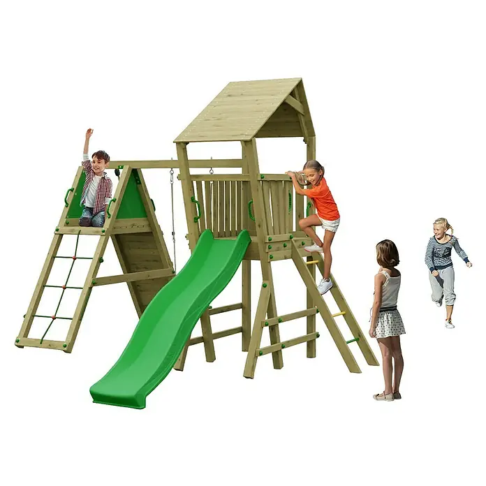 Funky Combo Kinderspielturm Flea Rocker - L x B x H: 410 x 363 x 276,5 cm, Kesseldruckimprägniert - Kinder spielen auf einem mehrstufigen Holzspielturm mit grüner Rutsche, Kletternetz und Leiter.