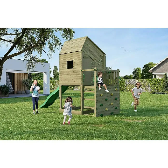 Funky Combo Kinderspielturm Smarthouse - L x B x H: 140 x 385 x 311 cm, Kesseldruckimprägniert - Ein hölzernes Spielhaus mit Kletterwand, Rutsche und Kindern, die im Garten spielen. Ideal für Abenteuer im Freien.