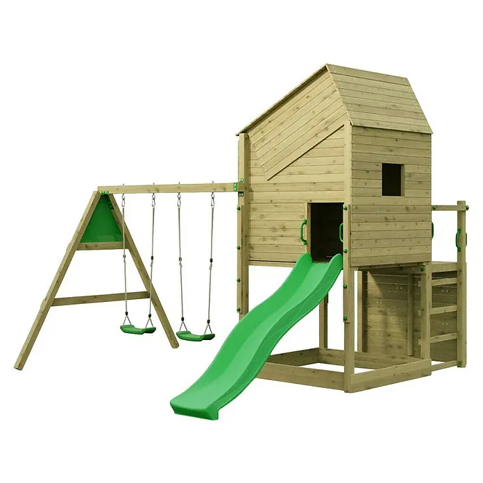 Funky Combo Kinderspielturm Smarthouse Swing - Kesseldruckimprägniert - Hölzerner Outdoor-Spielplatz mit Spielhaus, grüner Rutsche und zwei Schaukeln.