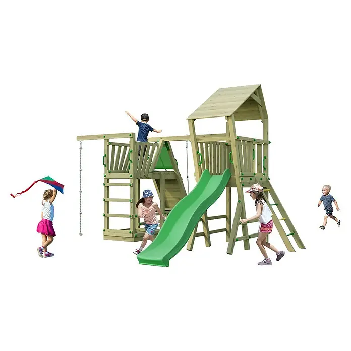 Funky Combo Kinderspielturm Flea Monster - L x B x H: 410 x 433 x 276,5 cm, Kesseldruckimprägniert - Hölzernes Spielgerüst mit grüner Rutsche, Kletterleiter und Seil, mit spielenden Kindern.