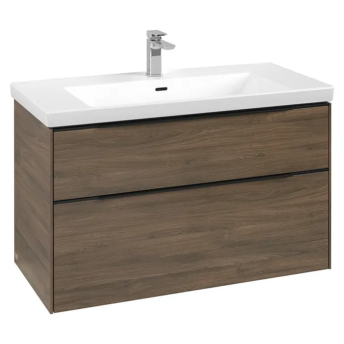 Villeroy & Boch Subway 3.0 Waschbeckenunterschrank - Arizona Oak, Anzahl Schubladen: 2 Stk., Farbe Griff: Volcano Black, B x T x H: 97,3 x 47,8 x 57,6 cm, Mit Beleuchtung - Dunkelbrauner Badunterschrank mit Holzmaserung, weißem Keramikwaschbecken und verchromtem Wasserhahn.